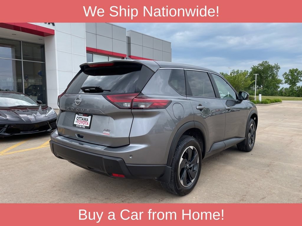 Used 2025 Nissan Rogue SV AWD/4WD image 5