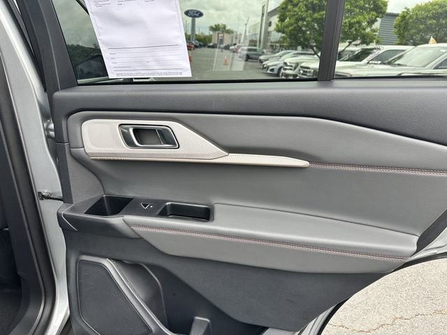 Certified 2025 Ford Explorer Active w/ Active Comfort Package AWD/4WD image 41