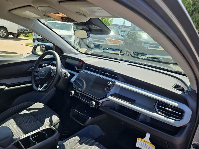 New 2027 Chevrolet Bolt LT w/ Comfort Package FWD image 27