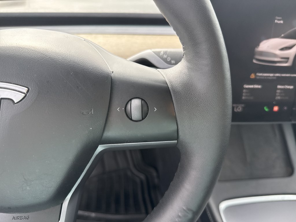 Used 2023 Tesla Model 3 Standard Range RWD image 15