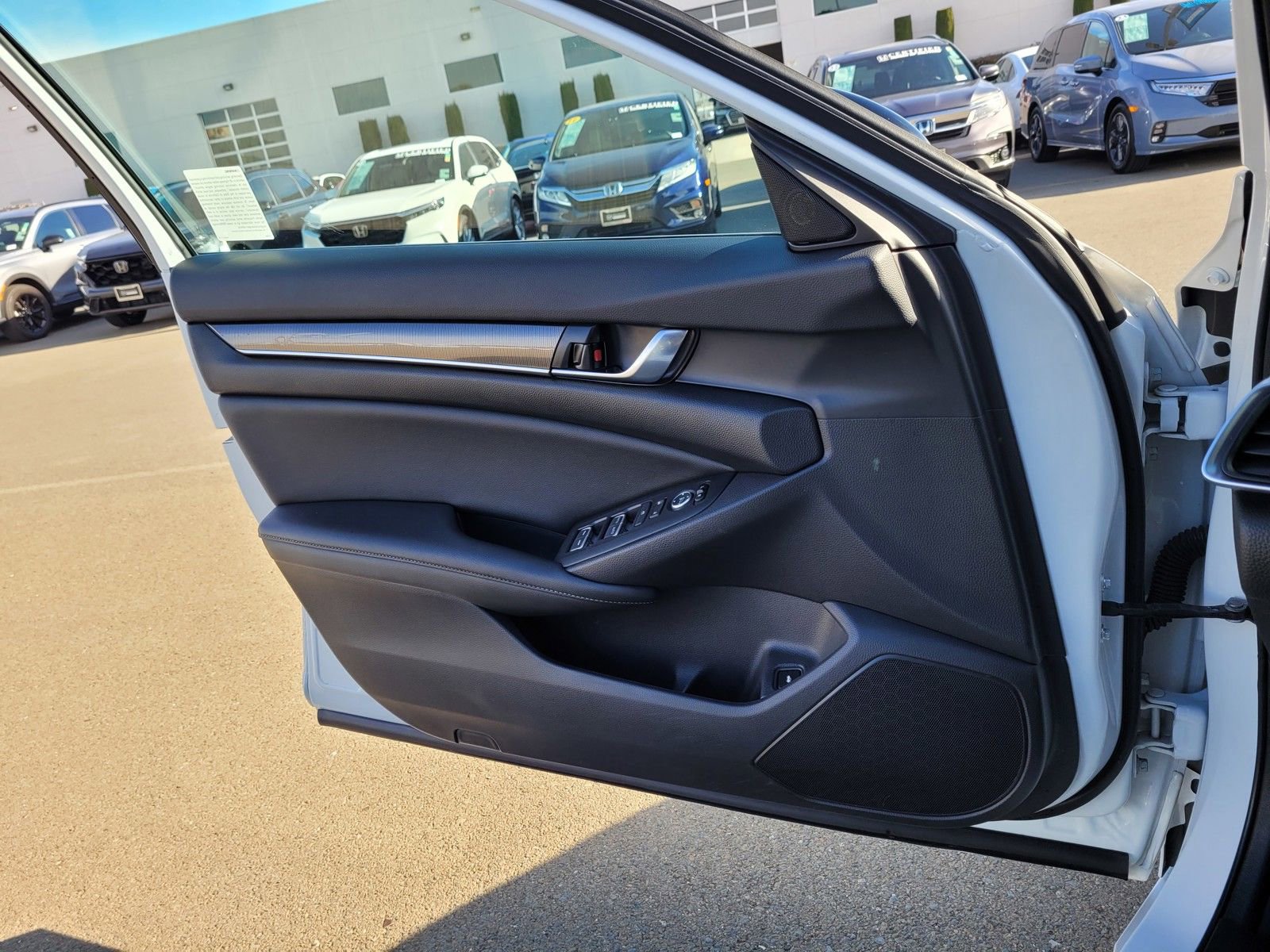 Used 2022 Honda Accord Sport image 16