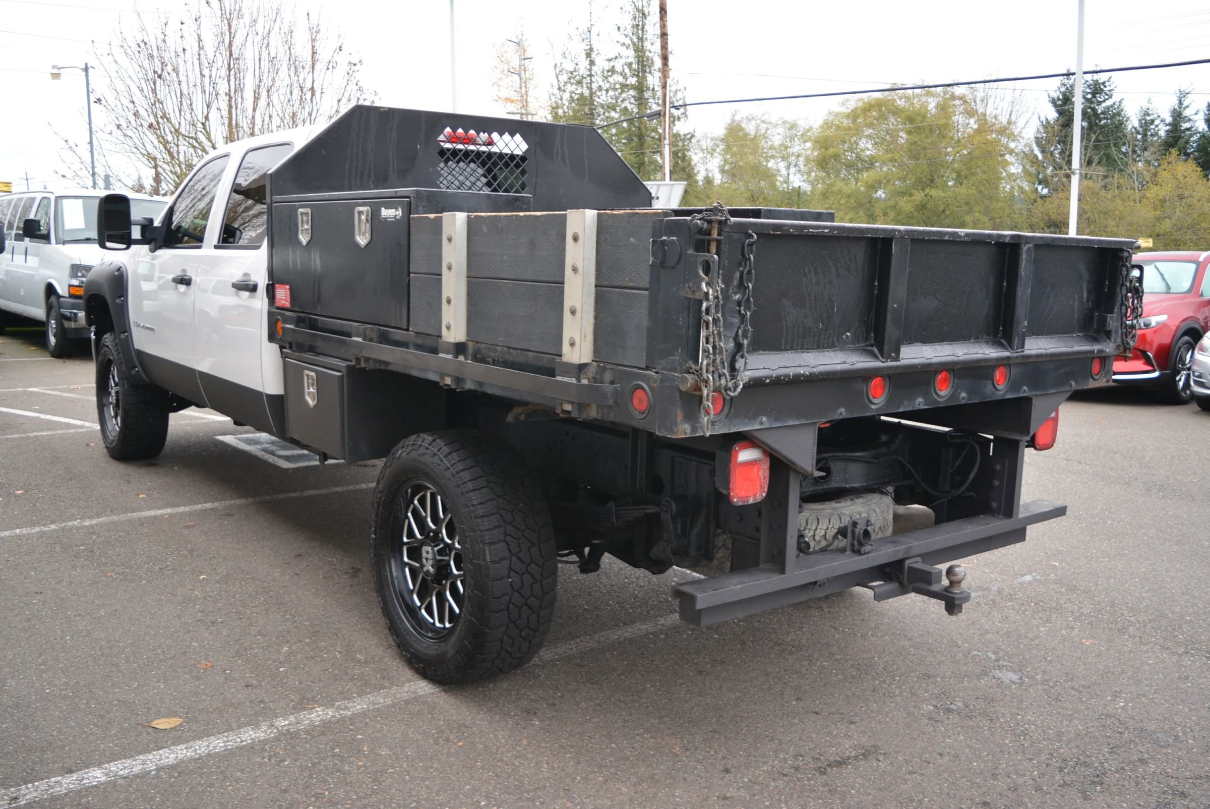 Used 2010 GMC Sierra 3500 SLE image 6