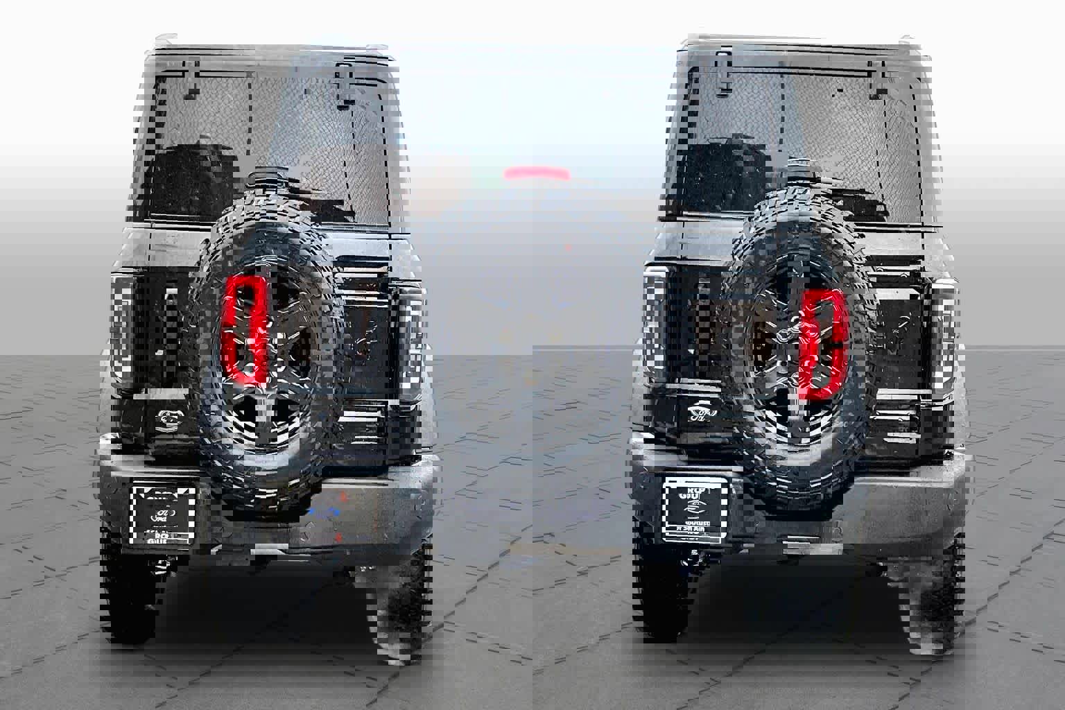 Used 2025 Ford Bronco Outer Banks image 5