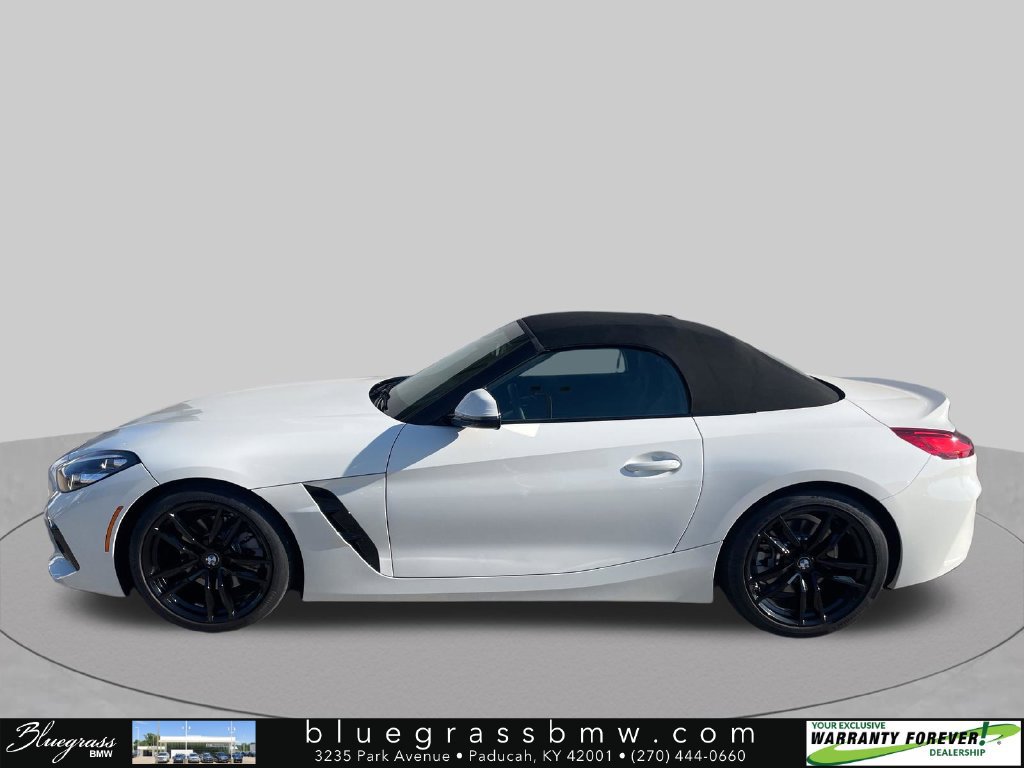 Used 2024 BMW Z4 sDrive30i w/ Convenience Package RWD image 2
