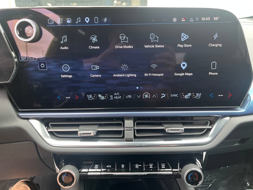 New 2025 Chevrolet Equinox EV LT w/ Convenience Package II AWD/4WD image 18