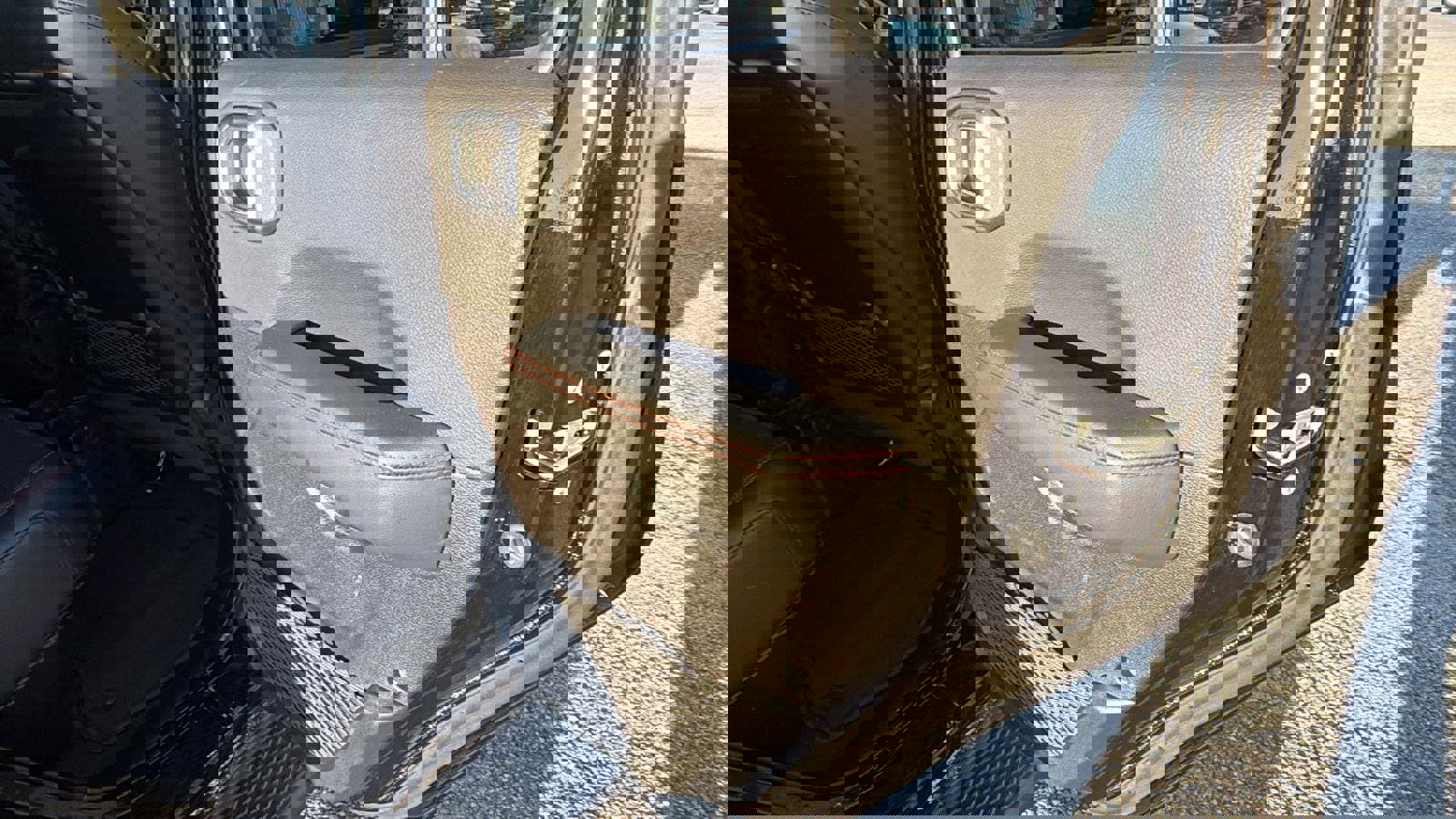 Used 2024 Jeep Gladiator Rubicon AWD/4WD image 17