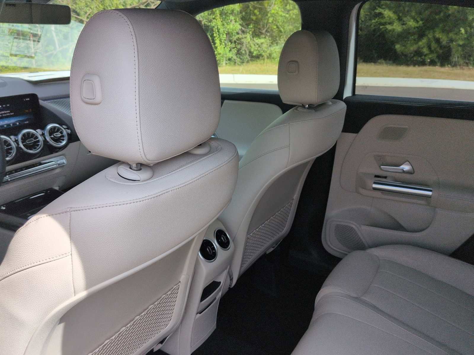 Certified 2026 Mercedes-Benz GLA 250 4MATIC image 19