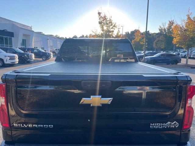 Used 2023 Chevrolet Silverado 1500 High Country w/ Technology Package AWD/4WD image 2