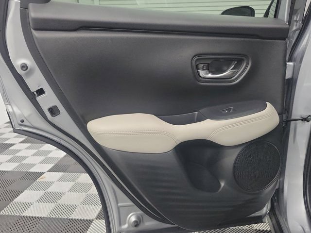 Used 2025 Honda HR-V LX image 17
