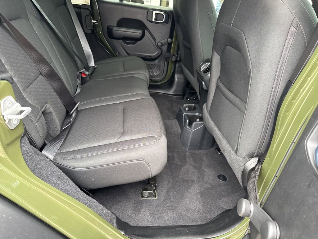 Used 2021 Jeep Wrangler Unlimited Sport AWD/4WD image 35