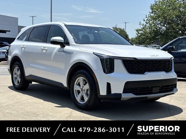 Used 2025 Kia Sorento LX