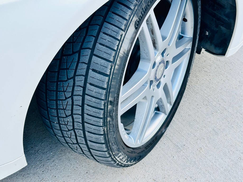 Used 2011 Mercedes-Benz E 350 E 350 2dr Coupe image 22