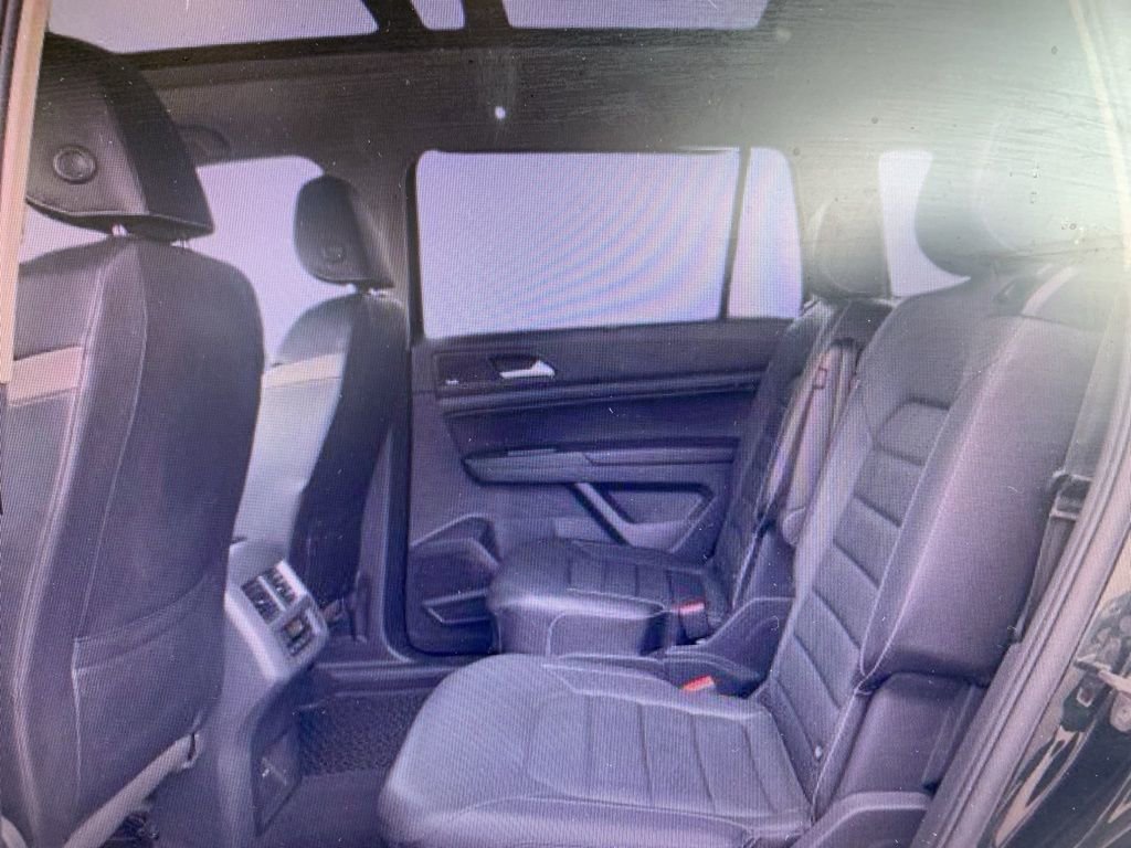 Used 2021 Volkswagen Atlas SEL Premium image 4