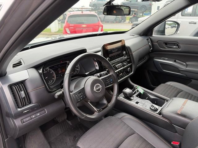 Used 2025 Nissan Pathfinder Rock Creek AWD/4WD image 27
