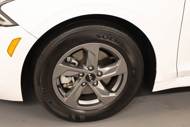 Used 2024 Kia K5 LXS image 7