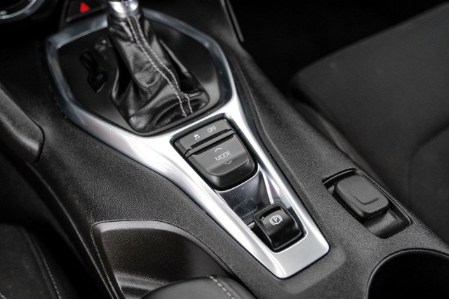 Used 2021 Chevrolet Camaro LT w/ Technology Package RWD image 21