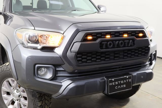 Used 2016 Toyota Tacoma SR5 image 38