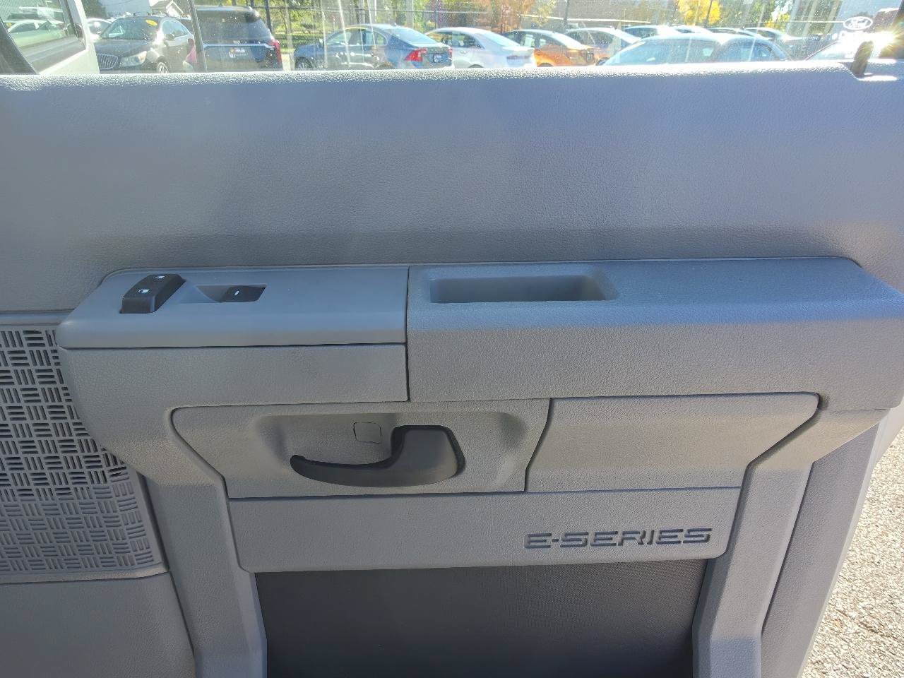 Used 2012 Ford E-250 and Econoline 250 w/ PWR Group RWD image 20