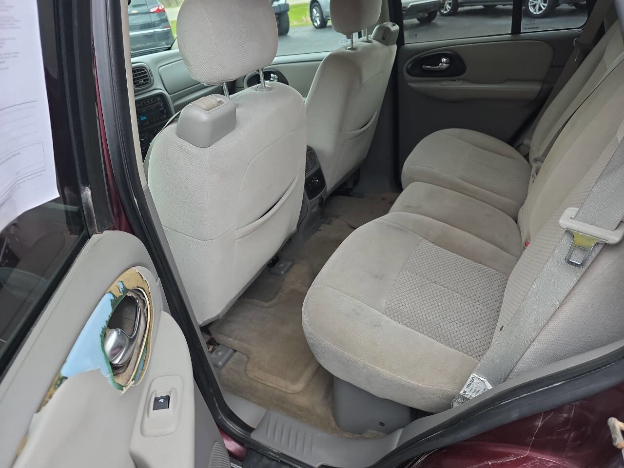 Used 2007 Chevrolet TrailBlazer LS AWD/4WD image 9