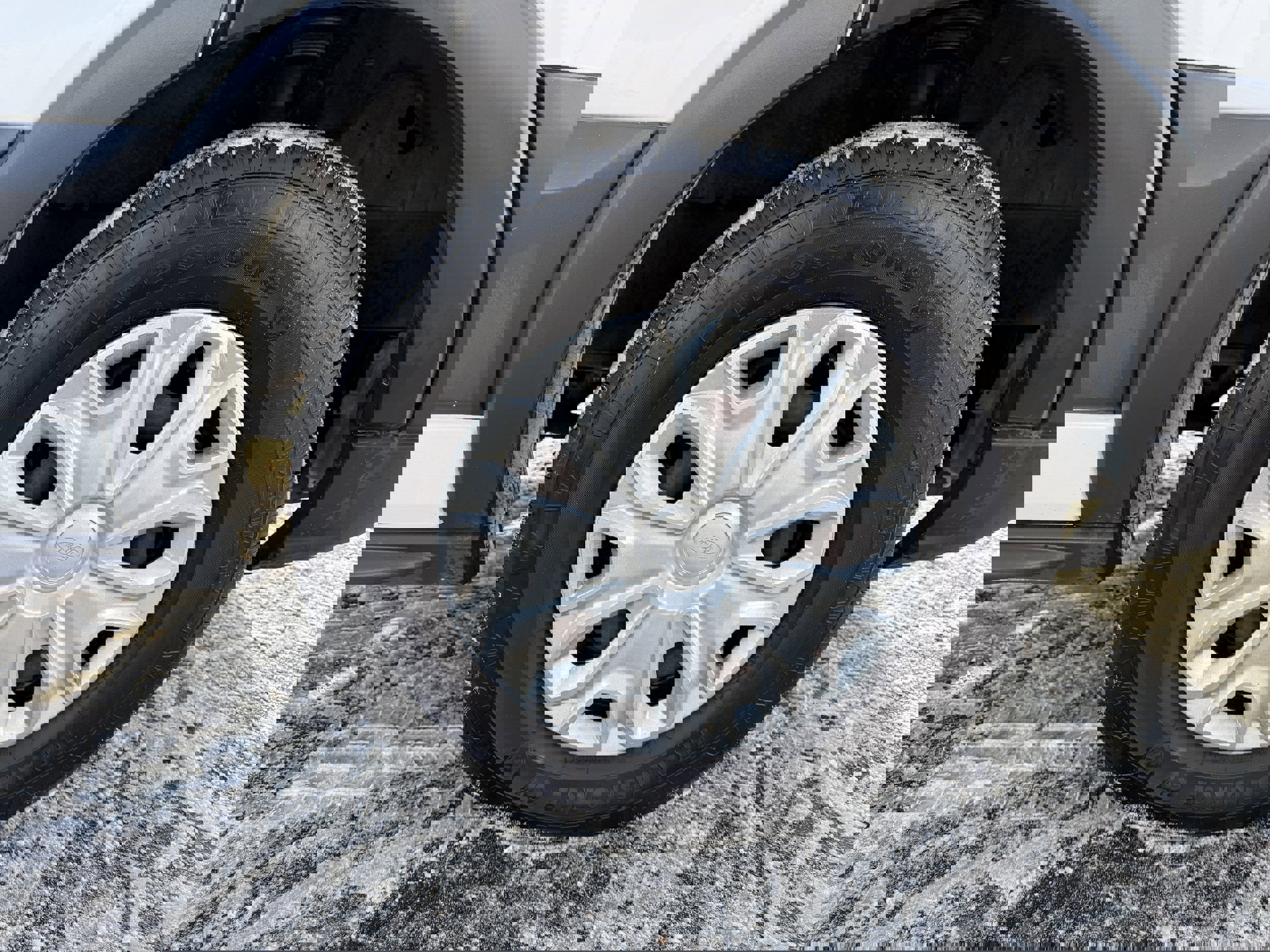 Used 2018 Ford Transit 350 XL image 24