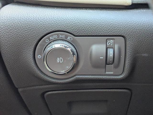 Used 2013 Buick Verano Leather image 12