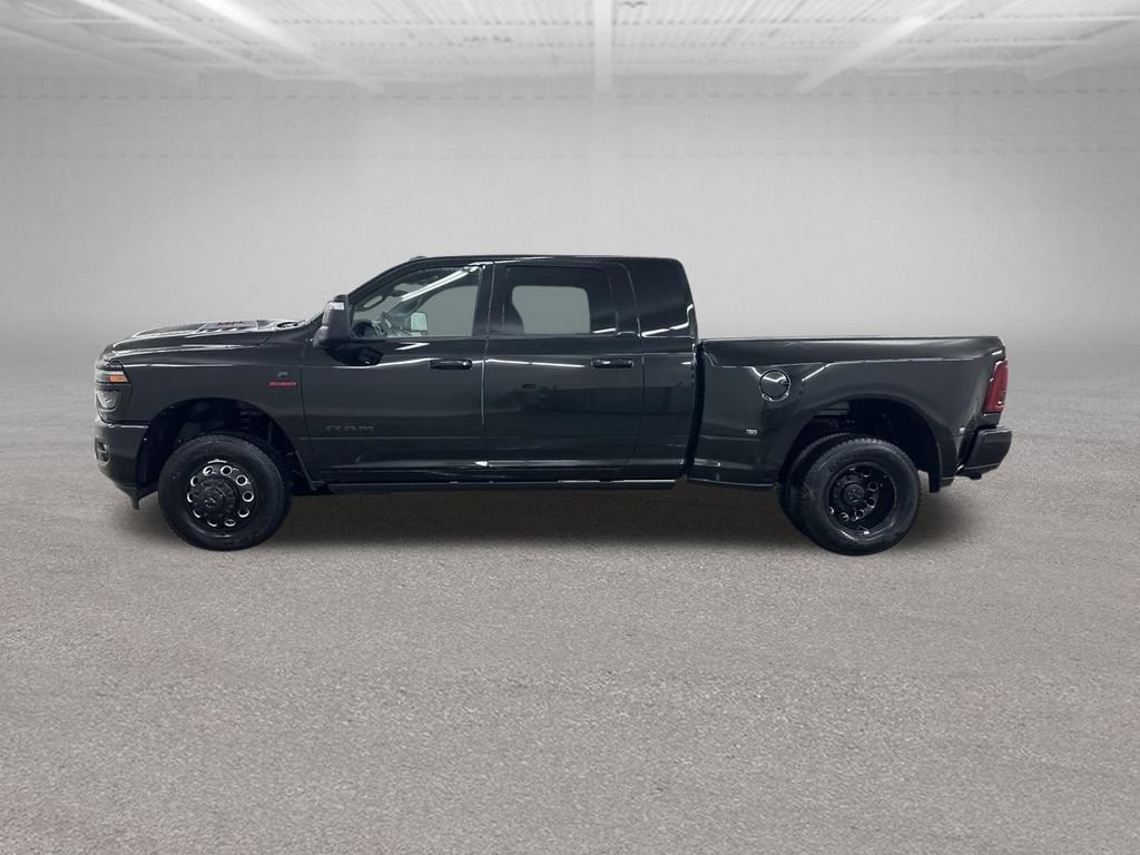 New 2026 RAM 3500 Laramie AWD/4WD image 7