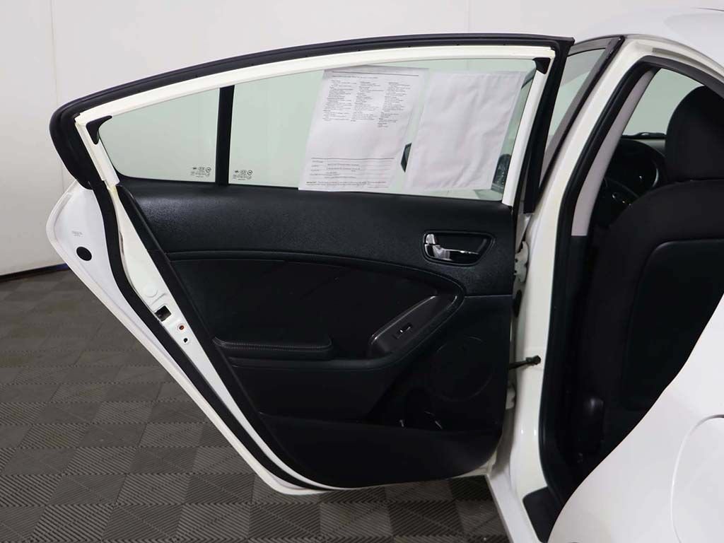 Used 2016 Kia Forte LX FWD image 14