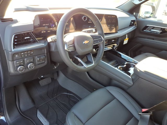 New 2027 Chevrolet Suburban LT w/ Comfort Package AWD/4WD image 5