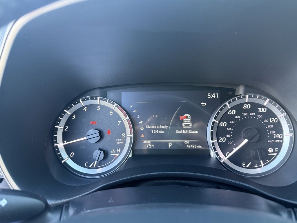 Used 2023 Toyota Highlander LE image 14