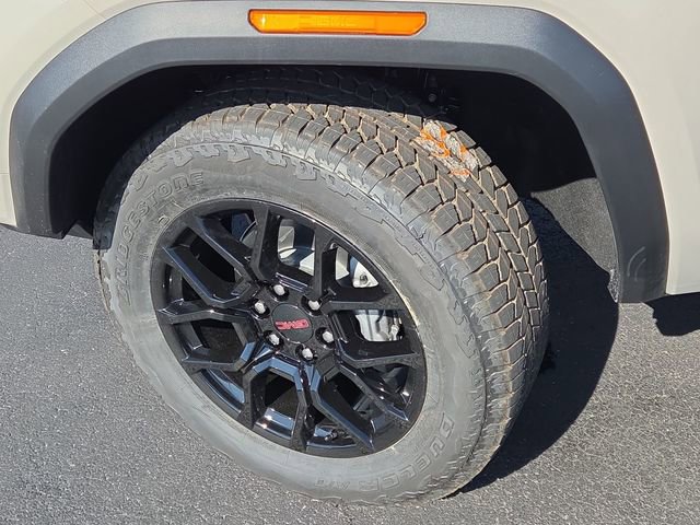 New 2026 GMC Canyon Elevation w/ Convenience Package image 32