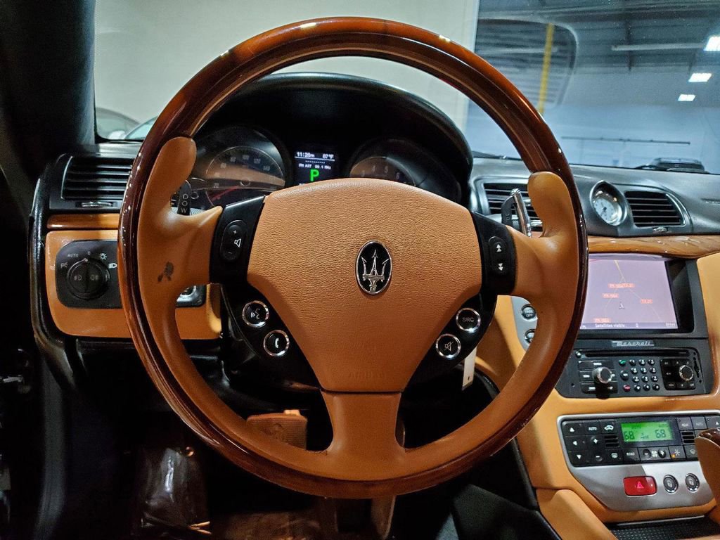 Used 2011 Maserati GranTurismo Coupe image 22