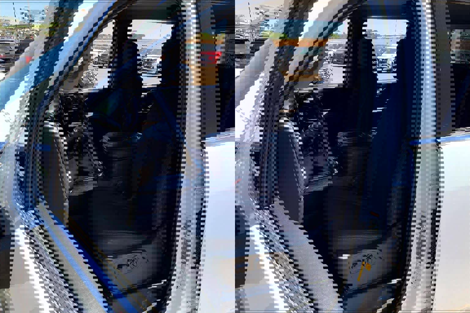 Used 2020 GMC Sierra 2500 SLE w/ SLE Convenience Package image 8