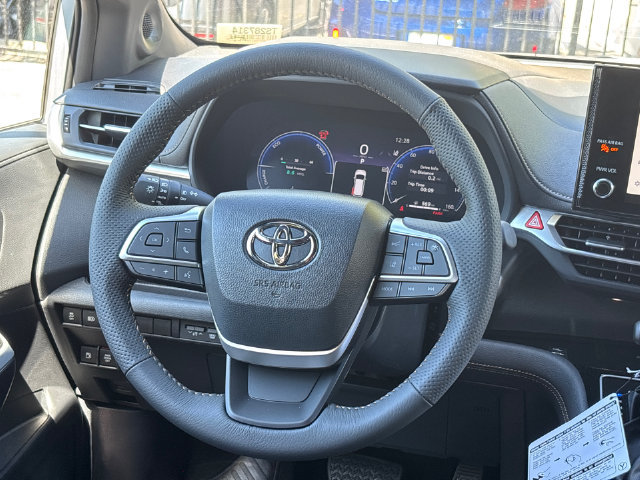New 2026 Toyota Sienna XLE Woodland Edition AWD/4WD image 24