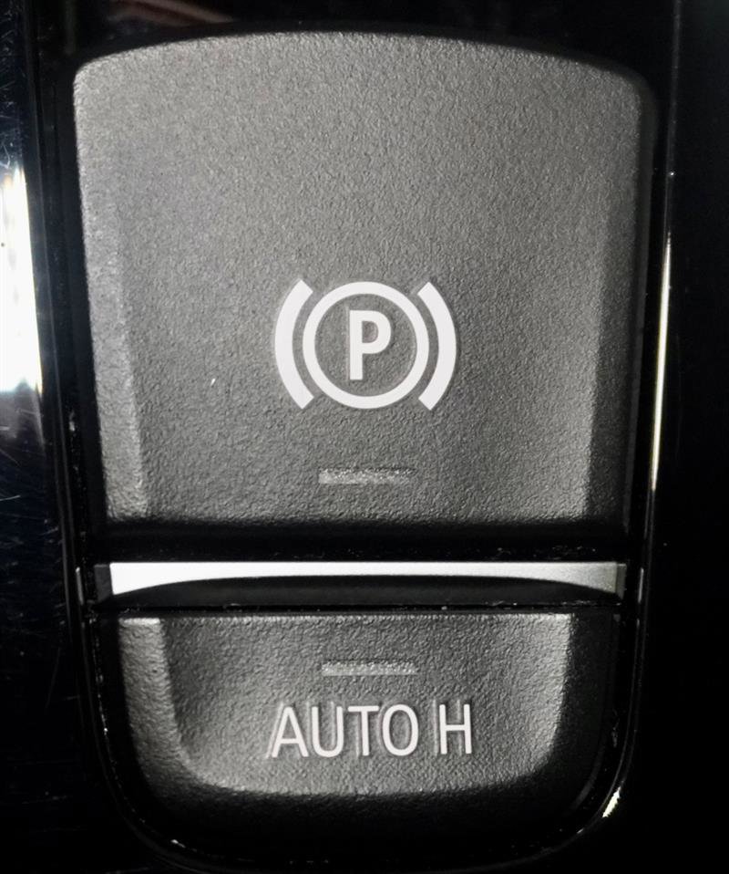 Used 2018 BMW 540i xDrive image 29