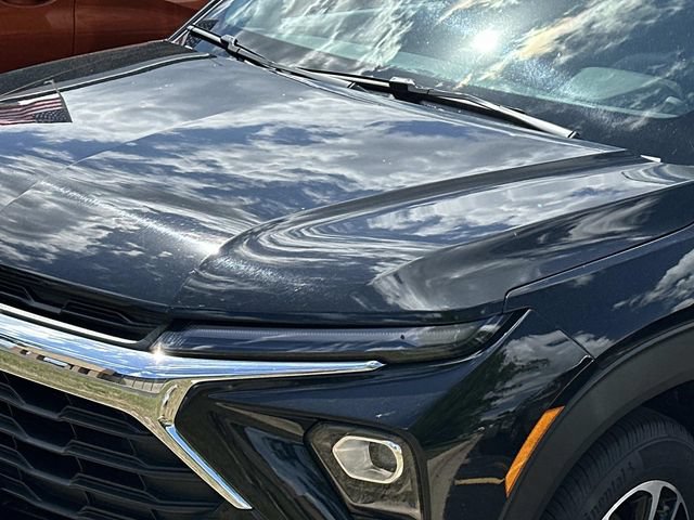 Used 2025 Chevrolet TrailBlazer LT FWD image 7