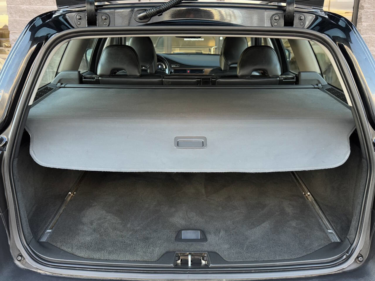 Used 2010 Volvo XC70 3.2 image 47