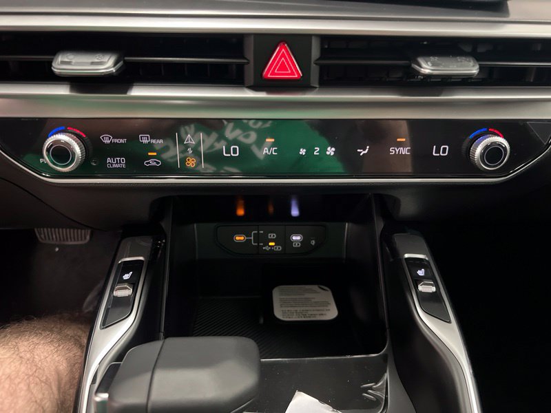 New 2026 Kia Sorento S w/ S Panoramic Sunroof Package FWD image 27