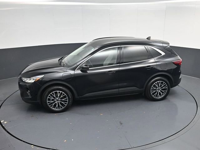 Used 2025 Ford Escape SE image 44
