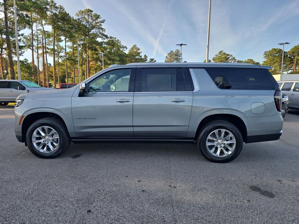 New 2026 Chevrolet Suburban Premier video 2