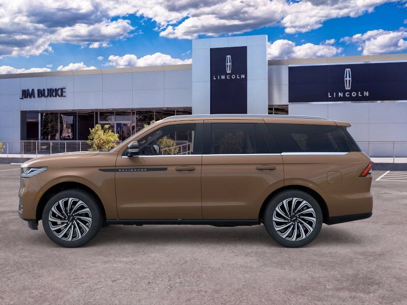 New 2026 Lincoln Navigator Black Label AWD/4WD image 3