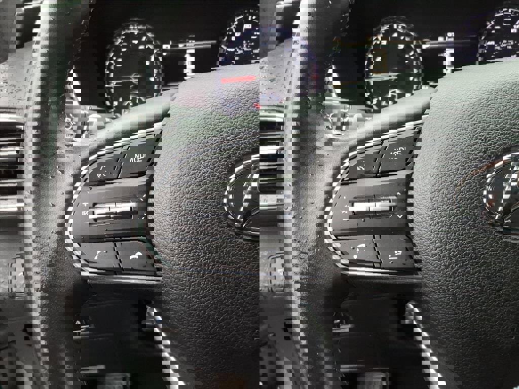 Used 2023 Hyundai Santa Fe SEL image 14