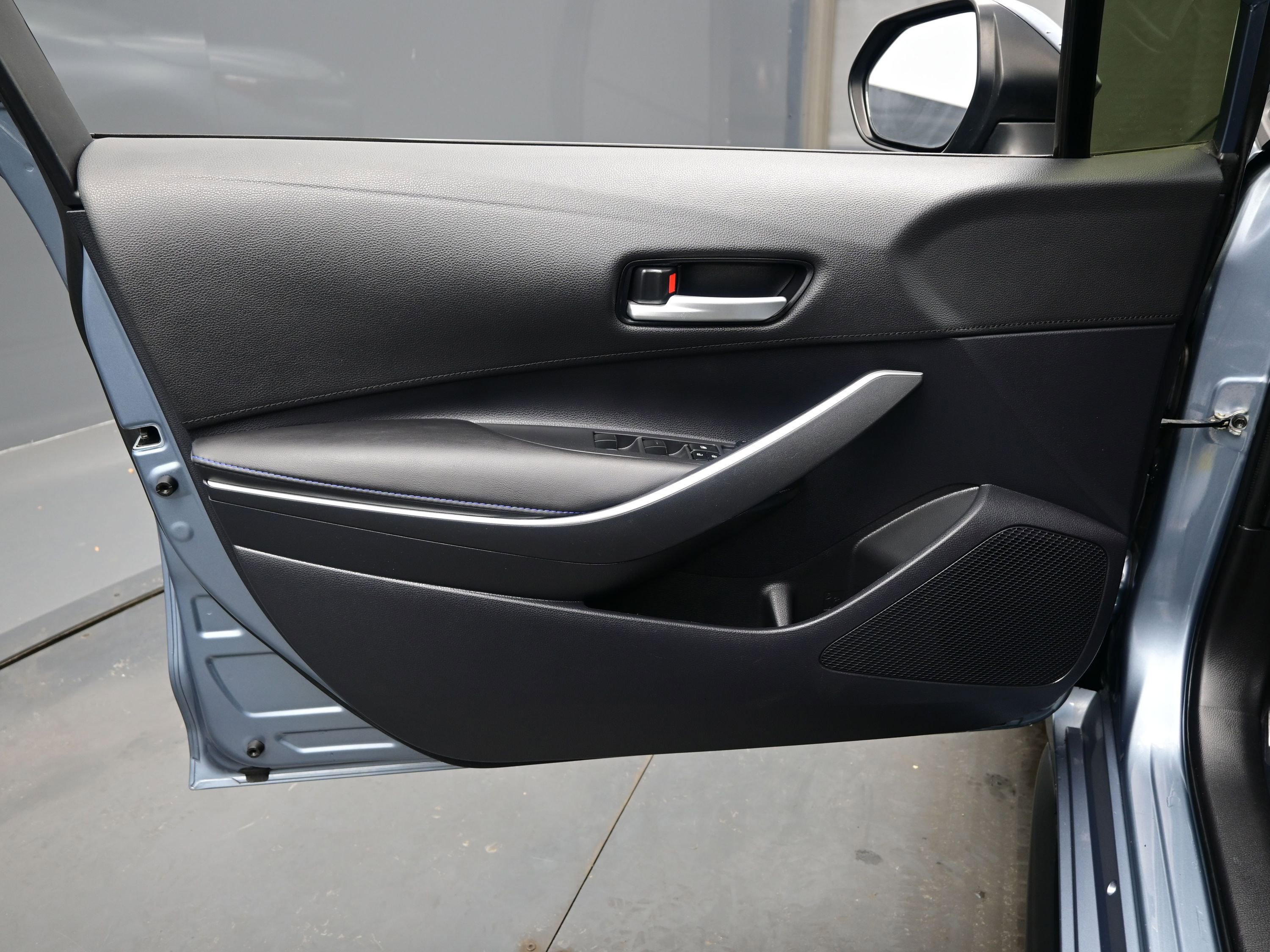 Used 2020 Toyota Corolla SE image 9