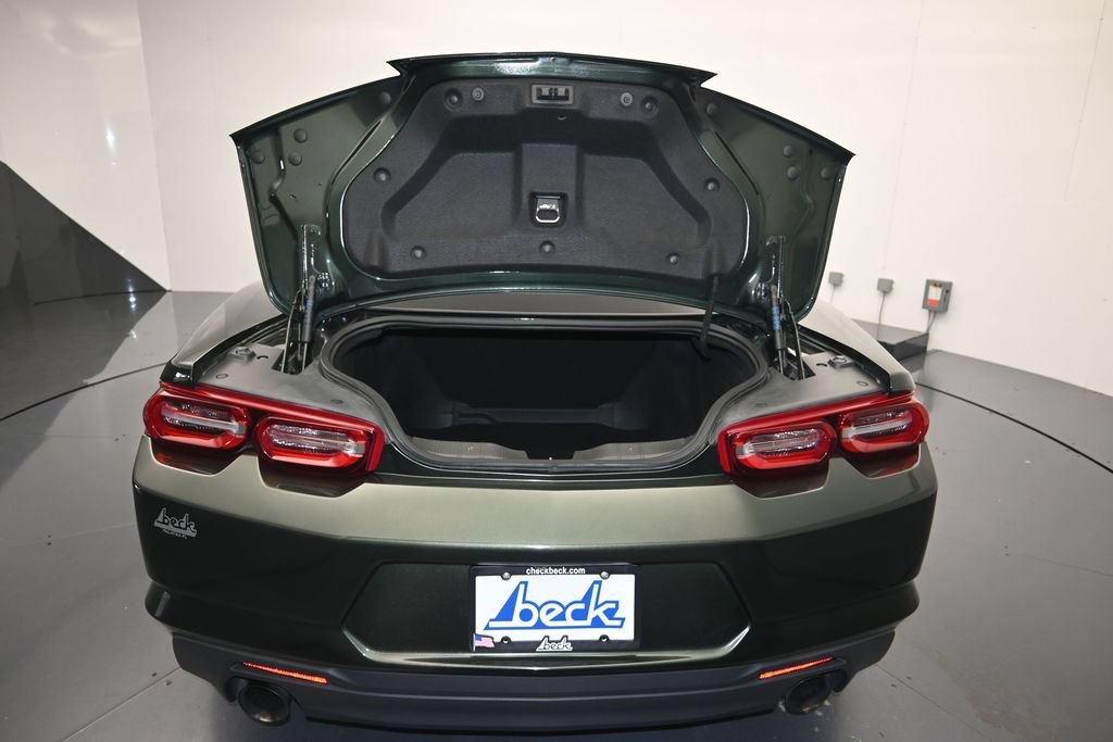 Used 2020 Chevrolet Camaro LT RWD image 21