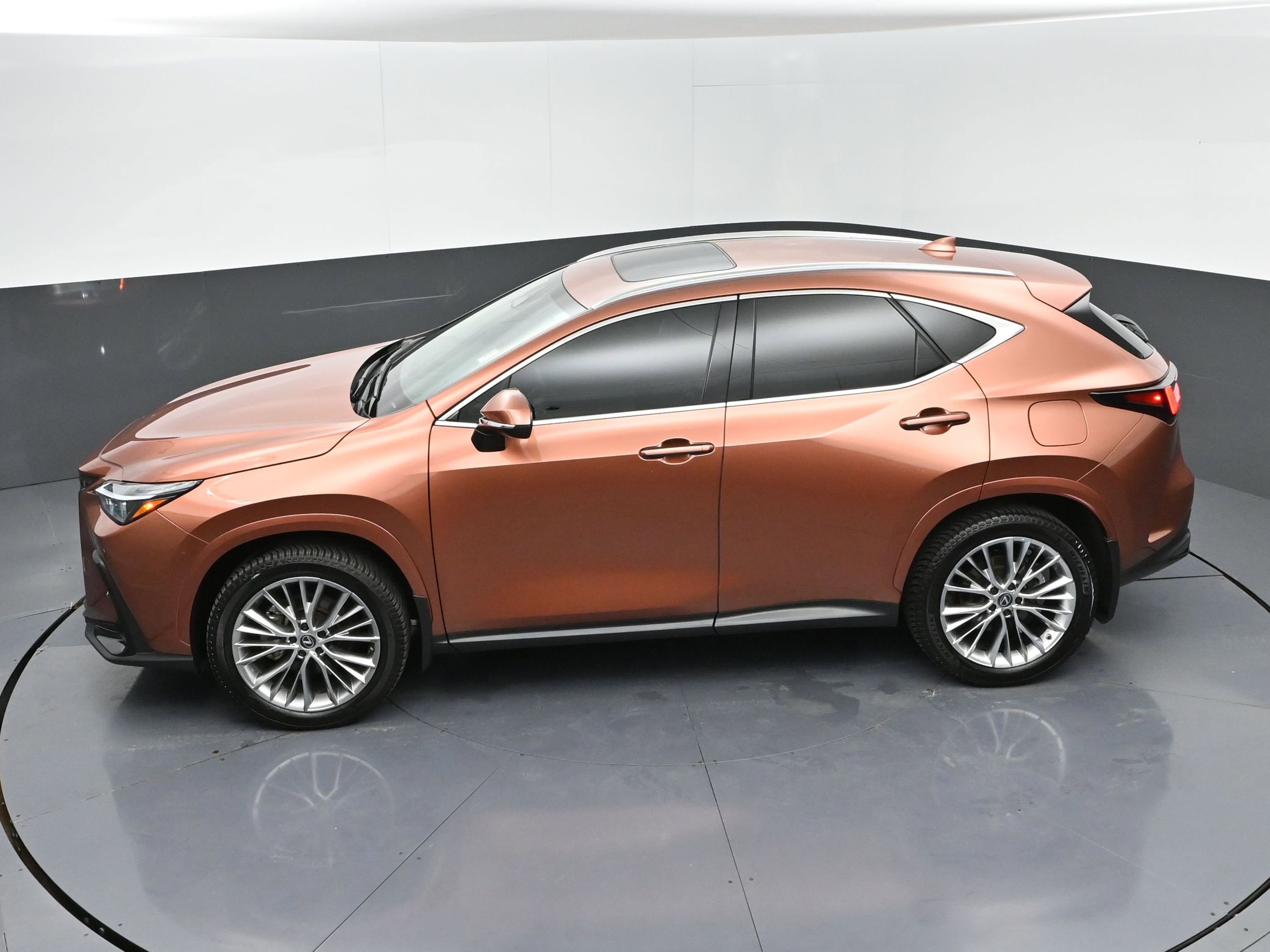Used 2025 Lexus NX 350h AWD w/ Cold Area Package image 43