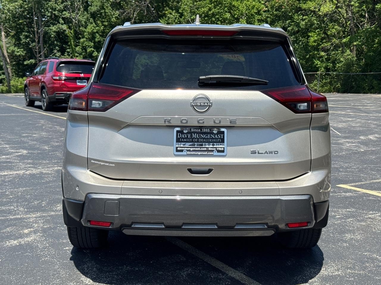 Used 2024 Nissan Rogue SL w/ SL Premium Package AWD/4WD image 6