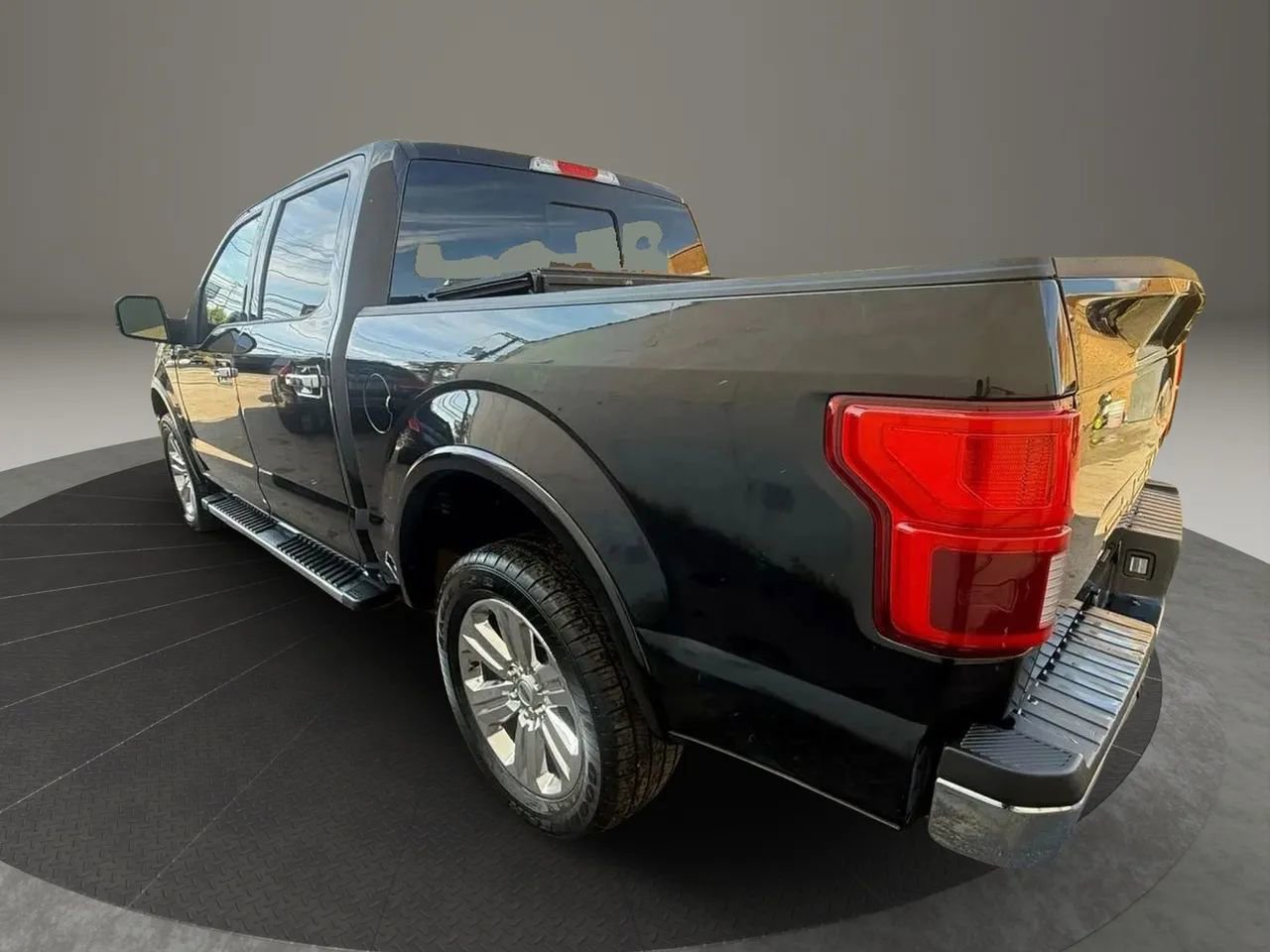 Used 2020 Ford F150 Lariat w/ Equipment Group 502A Luxury image 7
