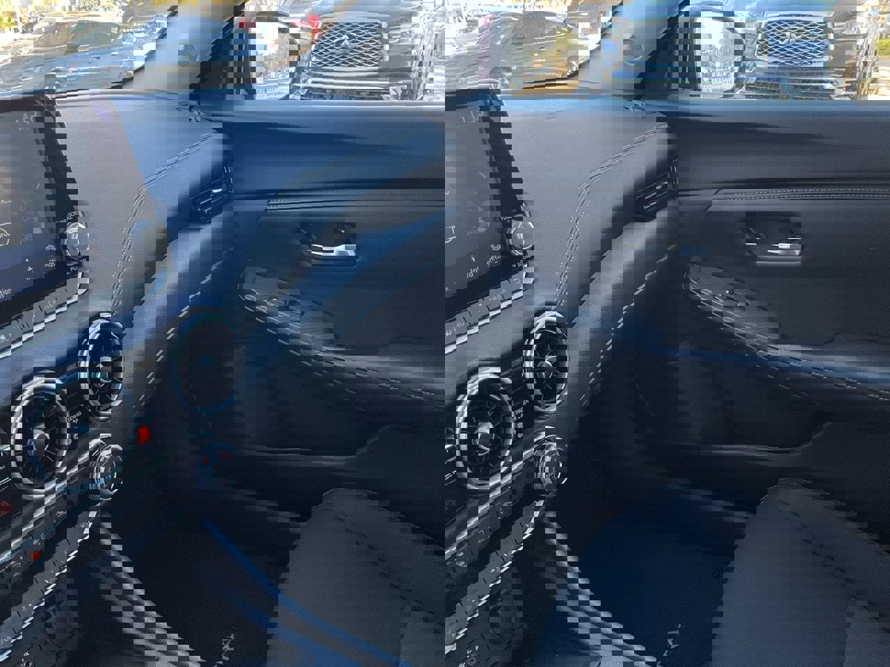 Used 2024 Nissan Sentra SV image 35