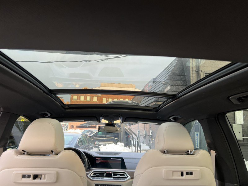 Used 2019 BMW X5 xDrive40i w/ Premium Package 2 image 32