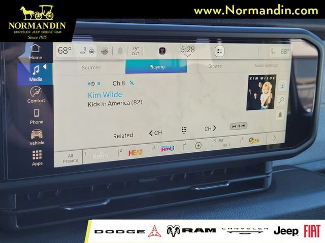 Used 2024 Jeep Gladiator Sport AWD/4WD image 9