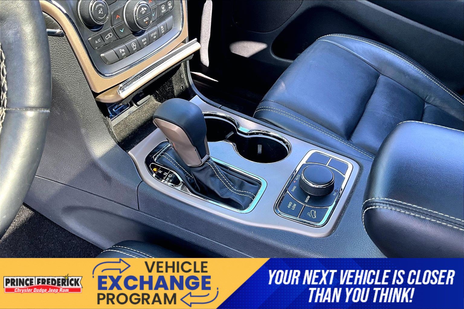 Used 2016 Jeep Grand Cherokee Limited AWD/4WD image 14